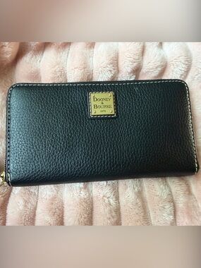 Dooney & Bourke Black Pebbled Leather Zip Around Wallet with Gold Plaque